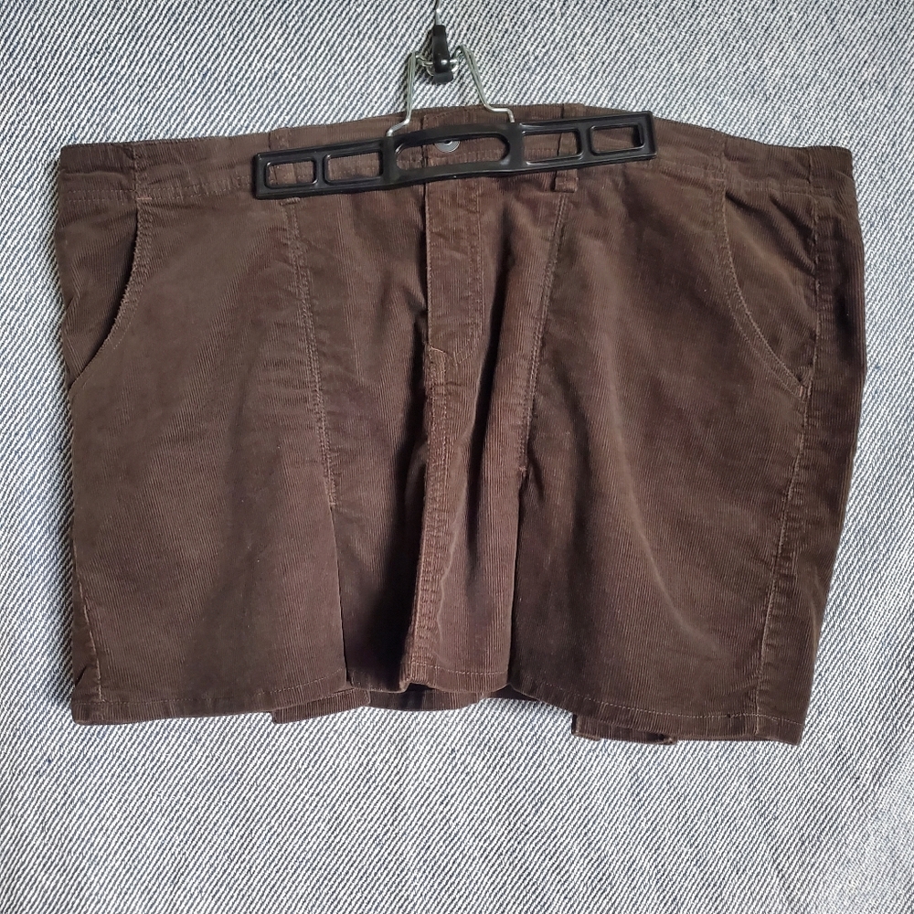 Old Navy - Brown Corduroy Miniskirt - Pockets- Size 18 - VGUC